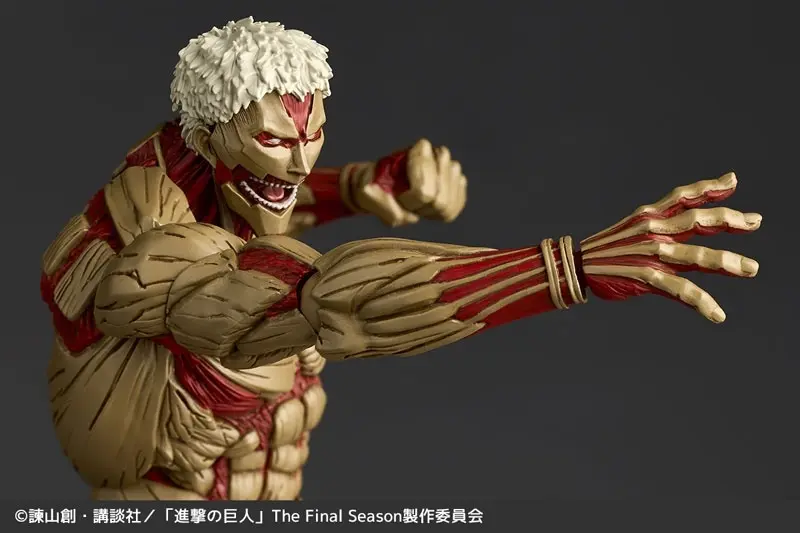 Revoltech Amazing Yamaguchi Attack on Titan Armored Titan, view 9 of 13