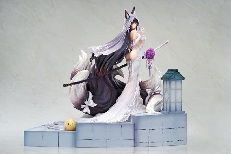 Azur Lane Musashi Purest Wisteria Ver. w/LED Acrylic Display Case Special Edition 1/7 Complete Figure