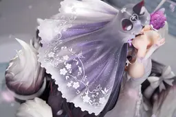Azur Lane Musashi Purest Wisteria Ver. w/LED Acrylic Display Case Special Edition 1/7 Complete Figure, view 14 of 27