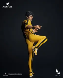 Bruce Lee (Yellow Jumpsuit) 1/6 Action Figure, view 5 of 25