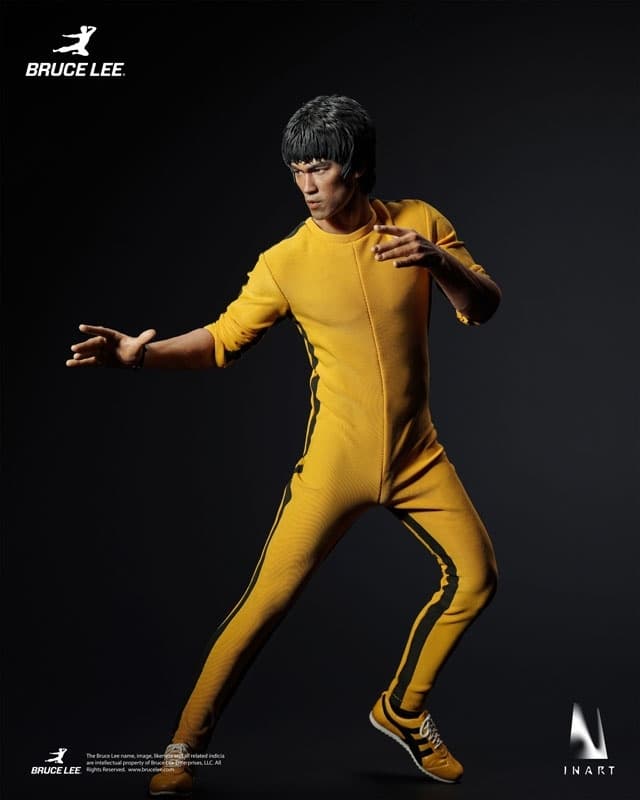 Bruce Lee (Yellow Jumpsuit) 1/6 Action Figure, view 3 of 24