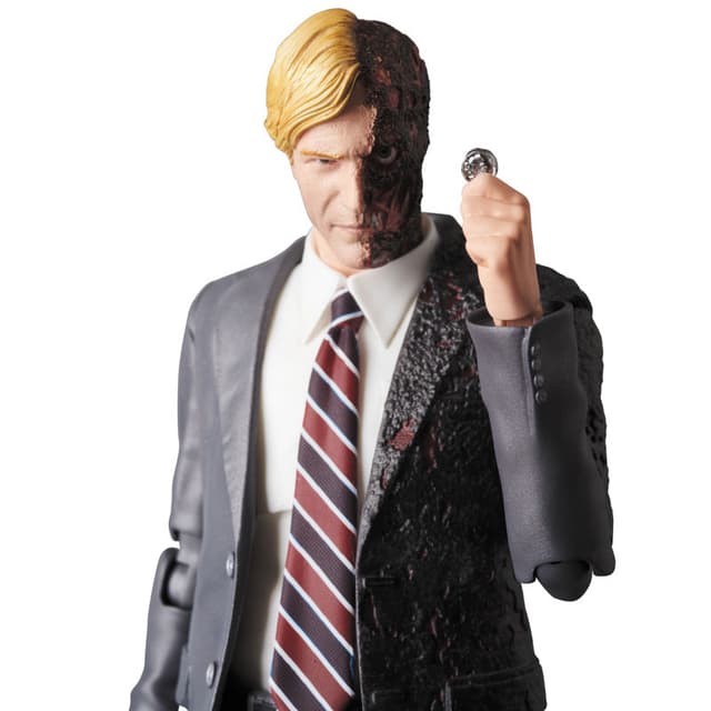 MAFEX No.054 HARVEY DENT