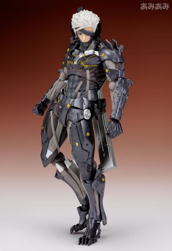 Revoltech Yamaguchi No.140 METAL GEAR RISING REVENGEANCE - Raiden