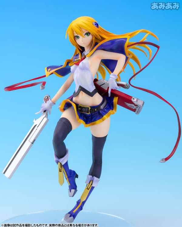BlazBlue: Chrono Phantasma - Noel Vermillion 1/7 Complete Figure