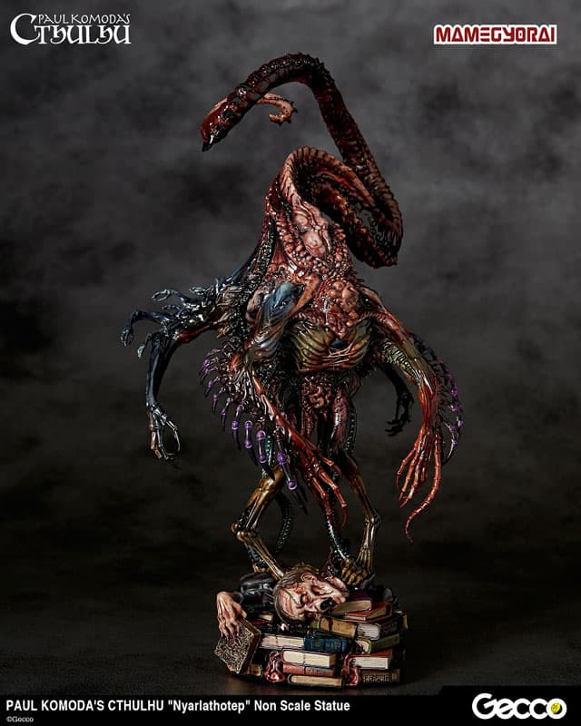 The Crawling Chaos Nyarlathotep Non Scale Statue Pre-painted Complete Figure