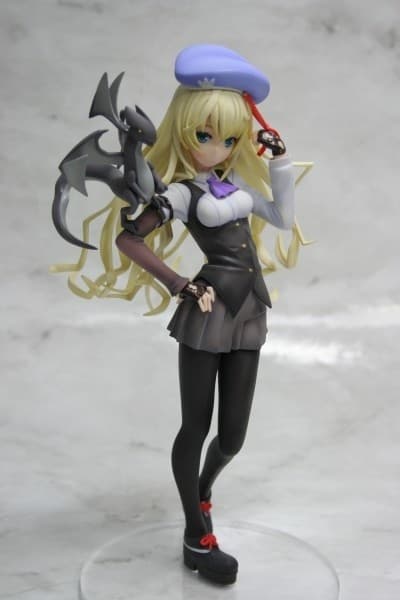 Kikou Shoujo wa Kizutsukanai - Charlotte Belew - Sigmund