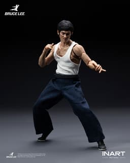 Bruce Lee (Kung Fu Outfit) 1/12 Action Figure, view 3 of 18