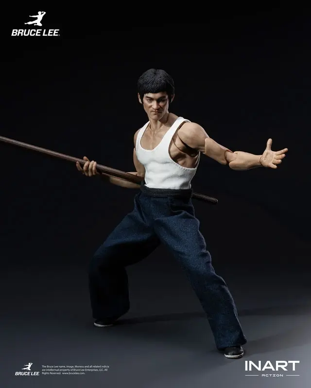 Bruce Lee (Kung Fu Outfit) 1/12 Action Figure, view 6 of 17