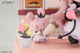 Arknights Would You Like A Dessert? Mini Series Civilight Eterna Complete Figure, view 4 of 7