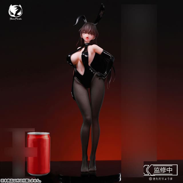 The Story of a Manga Artist Who Was Imprisoned by a Strange High School Girl Konata Bunny Girl Ver. 1/4 Complete Figure