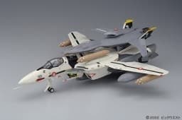 Macross Zero - QF-2200D-B Ghost - Roy Focker's VF-0S Phoenix - 1/60