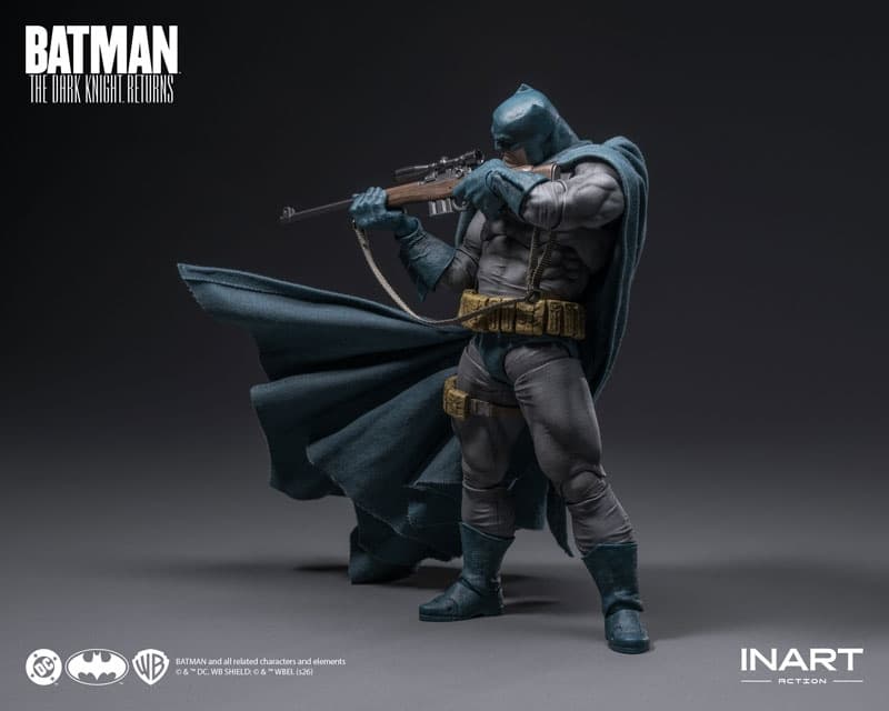 Batman: The Dark Knight Returns Batman (Blue Suit Ver.) 1/12 Action Figure, view 8 of 15