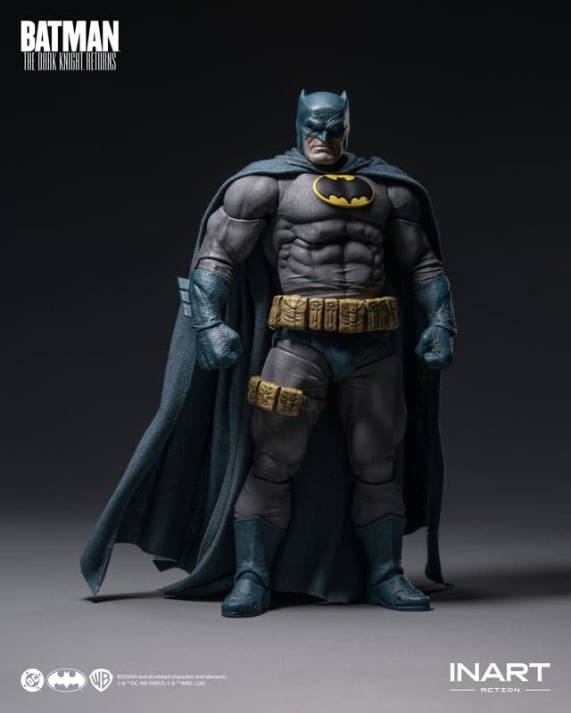 Batman: The Dark Knight Returns Batman (Blue Suit Ver.) 1/12 Action Figure