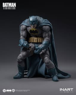 Batman: The Dark Knight Returns Batman (Blue Suit Ver.) 1/12 Action Figure, view 5 of 16