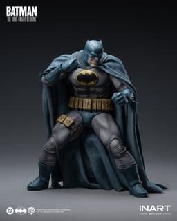 Batman: The Dark Knight Returns Batman (Blue Suit Ver.) 1/12 Action Figure, view 4 of 16