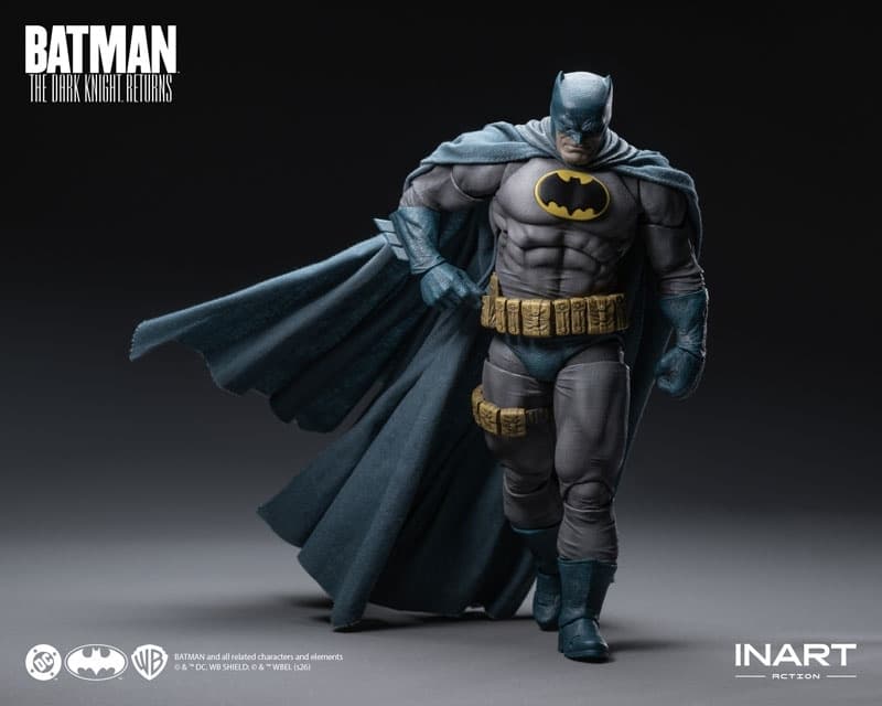 Batman: The Dark Knight Returns Batman (Blue Suit Ver.) 1/12 Action Figure, view 7 of 15