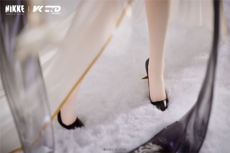 GODDESS OF VICTORY: NIKKE Crown: Glorious Flower 1/4 Complete Figure, view 10 of 19
