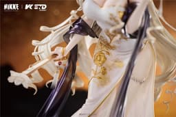 GODDESS OF VICTORY: NIKKE Crown: Glorious Flower 1/4 Complete Figure, view 14 of 20
