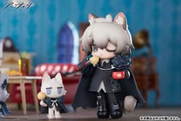 Arknights Would You Like A Dessert? Mini Series SilverAsh Complete Figure, view 6 of 9