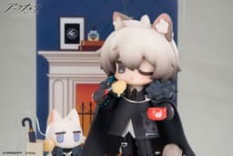 Arknights Would You Like A Dessert? Mini Series SilverAsh Complete Figure, view 4 of 9