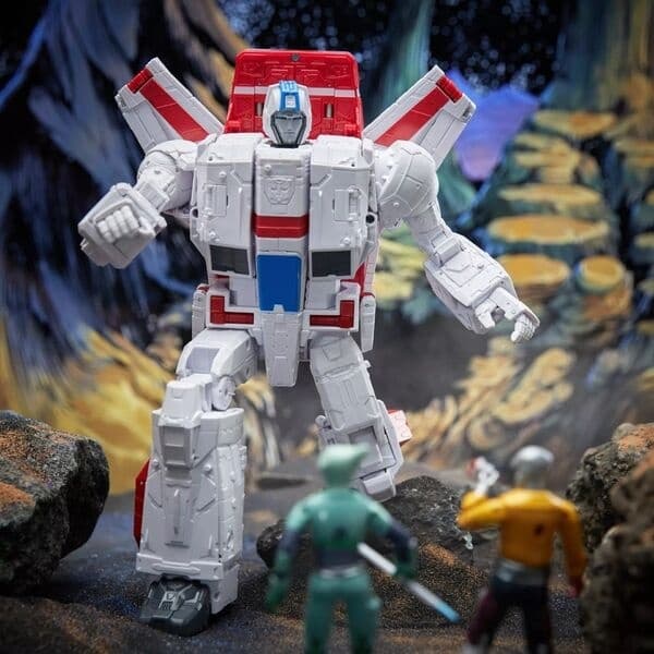Transformers - Jetfire - Commander Class - Void Rivals Autobot Jetfire, Zertonian Solila, and Agorrian Darak