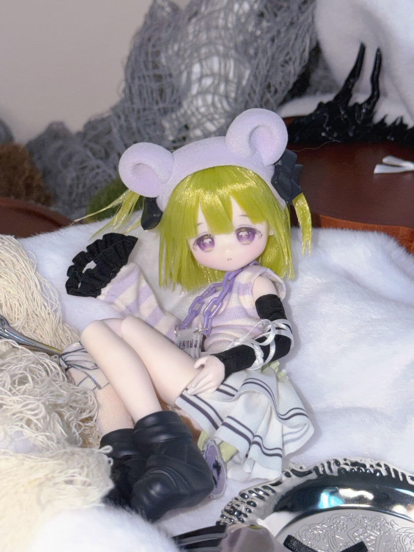 Figure image