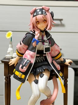 Arknights - Goldenglow - 1/7, view 3 of 3