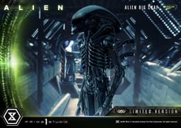 Alien - 1/3 - Museum art, Limited Version, view 9 of 25