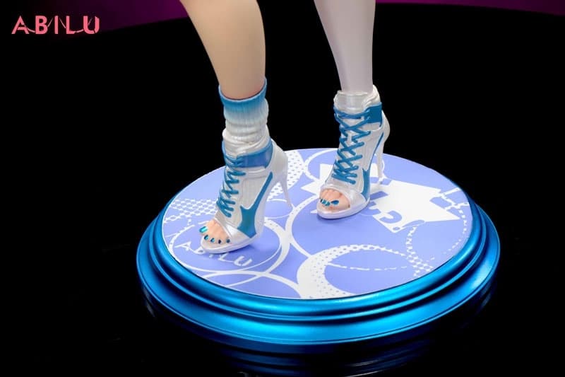 Molly's Changing Clothes Time Iris Cheerleader Ver. 1/4 Scale Pre-painted Complete Figure A, view 8 of 12