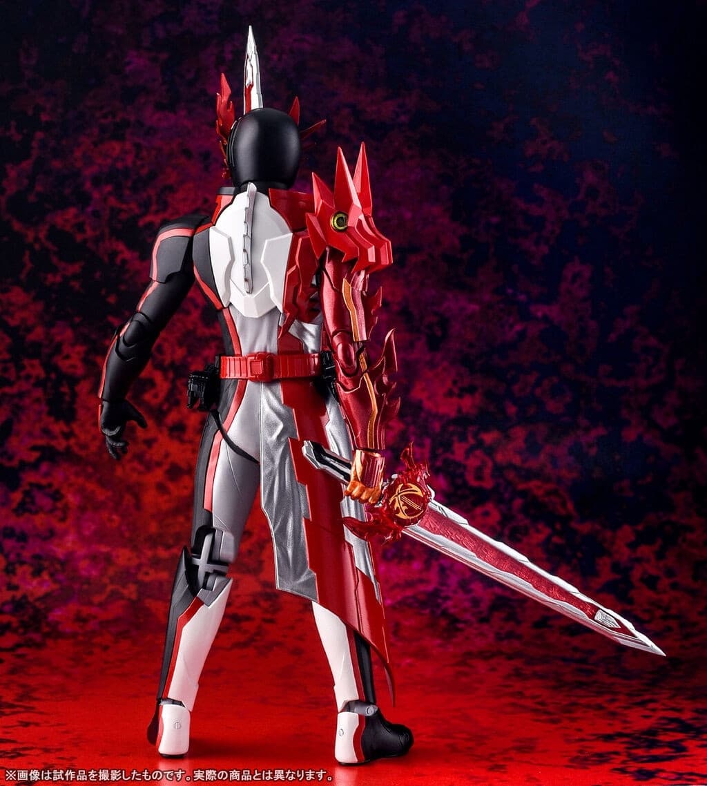 Kamen Rider Saber - S.H.Figuarts - Brave Dragon, view 9 of 13