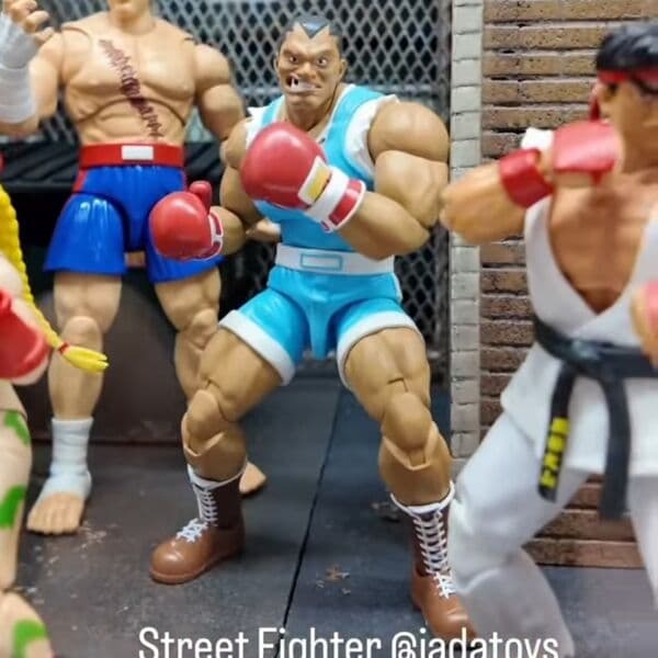 Ultra Street Fighter II: The Final Challengers - Mike Bison - 1/12