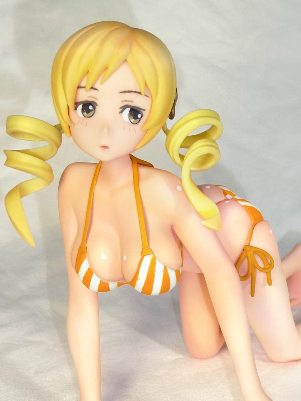 Mahou Shoujo Madoka☆Magica - Tomoe Mami - 1/8 - Swimsuit ver., view 1 of 4