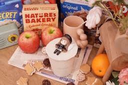 Goddess of Victory: Nikke - Rapi - Cup Noodle Lid Holder, view 4 of 5