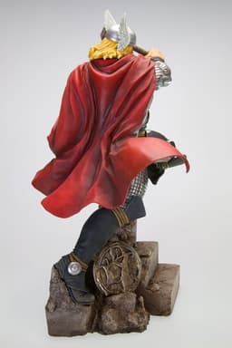 Avengers - Thor - Fine Art Statue, view 12 of 14