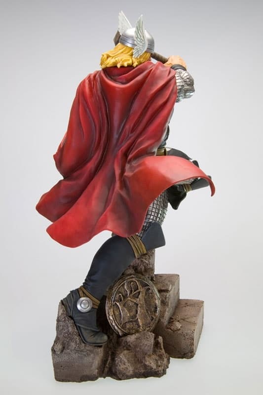 Avengers - Thor - Fine Art Statue, view 11 of 13