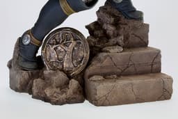 Avengers - Thor - Fine Art Statue, view 13 of 14