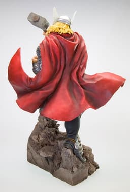 Avengers - Thor - Fine Art Statue, view 6 of 14