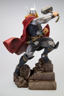 Avengers - Thor - Fine Art Statue, view 10 of 14