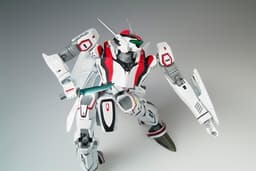 Macross Frontier - Saotome Alto's VF-25F Messiah Valkyrie - VF100's - 1/100, view 5 of 12