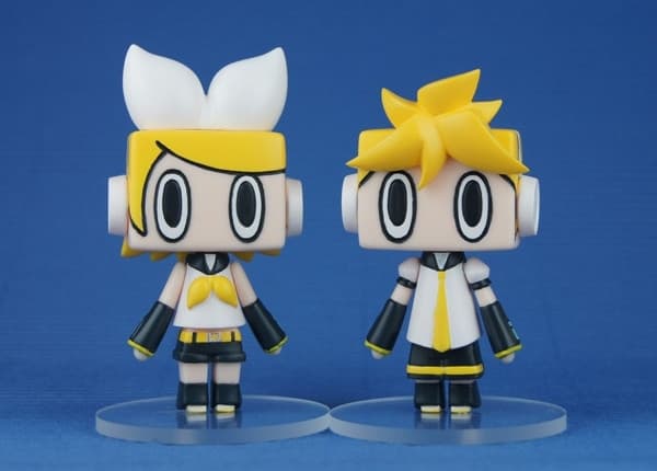 Vocaloid - Kagamine Rin - Play With Me