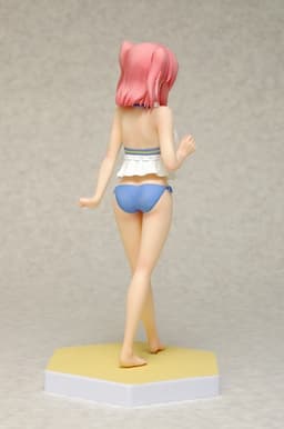 Mikakunin de Shinkoukei - Yonomori Kobeni - Beach Queens - Beach Queens Premium - 1/10 - Swimsuit ver., view 6 of 11