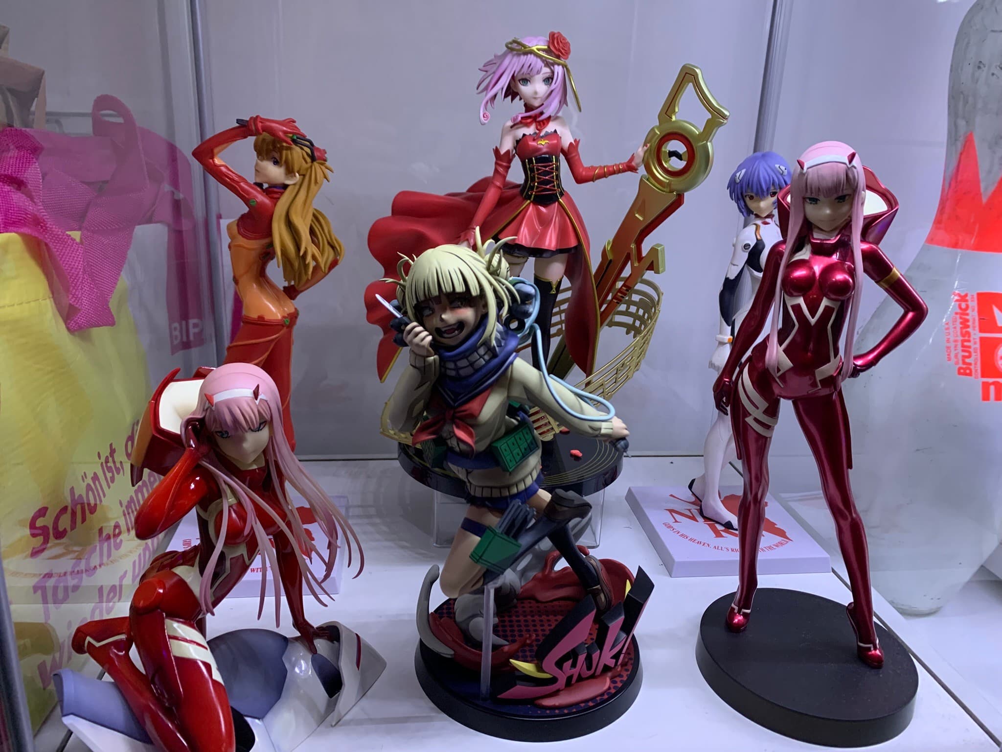 Collector figure photo by Whitefox81
